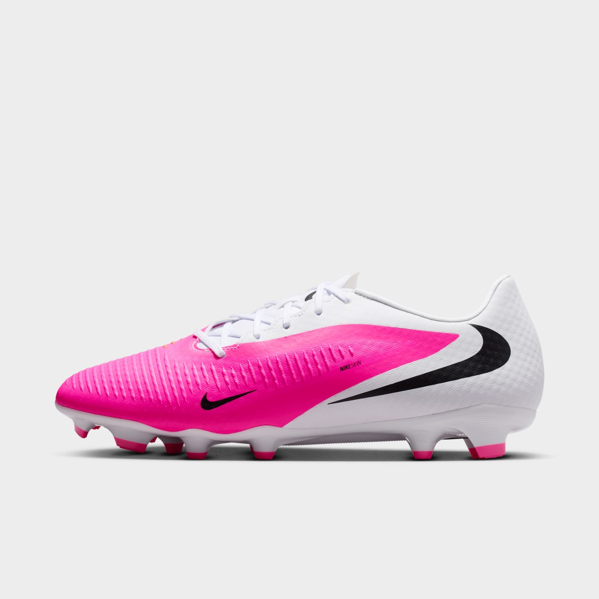 Chuteira Campo Nike Phantom 6 Academy Low - Foto 1
