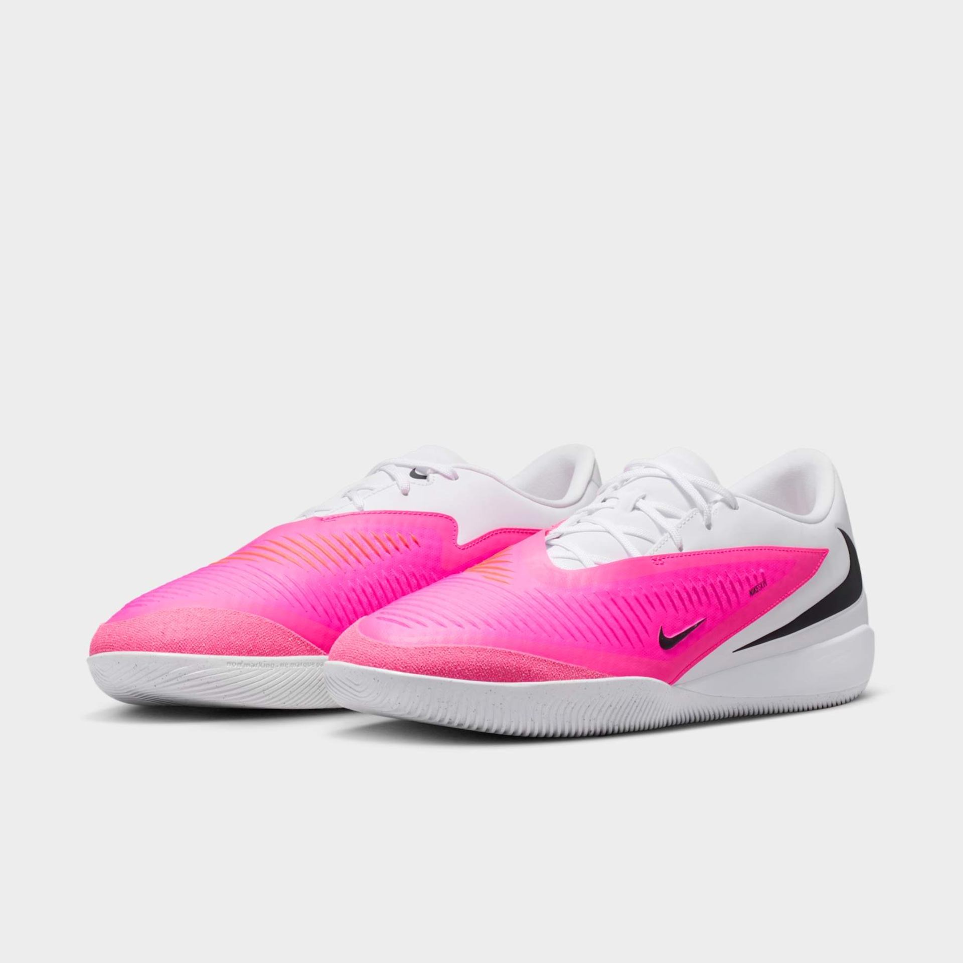 Chuteira Futsal Nike Phantom 6 Academy Low - Foto 5
