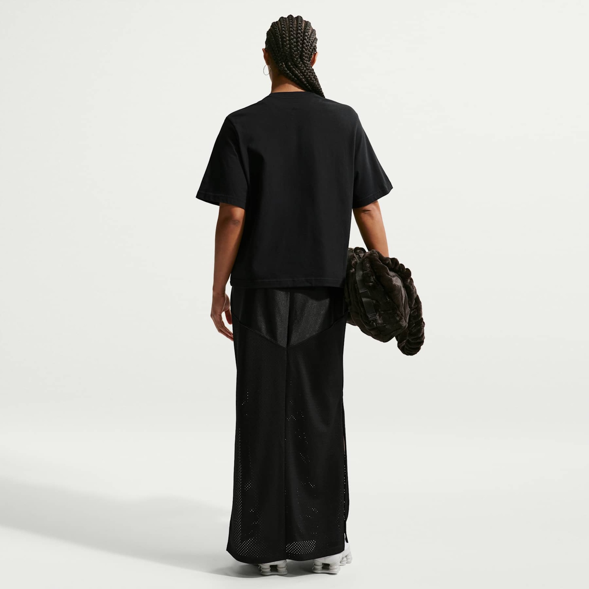 Camiseta Nike Sportswear Classic Boxy Feminina - Foto 5