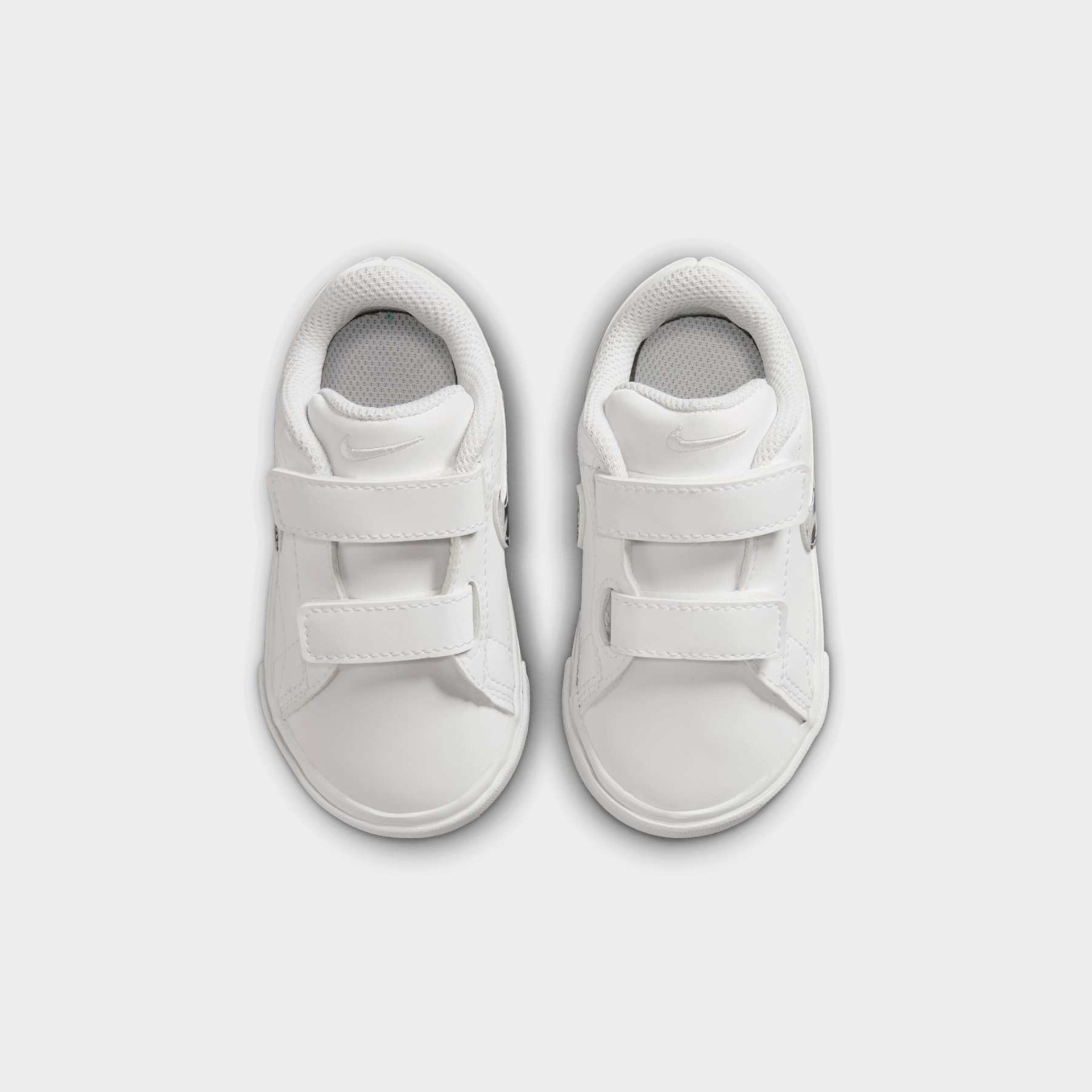 Tênis Nike Essential Infantil - Foto 4