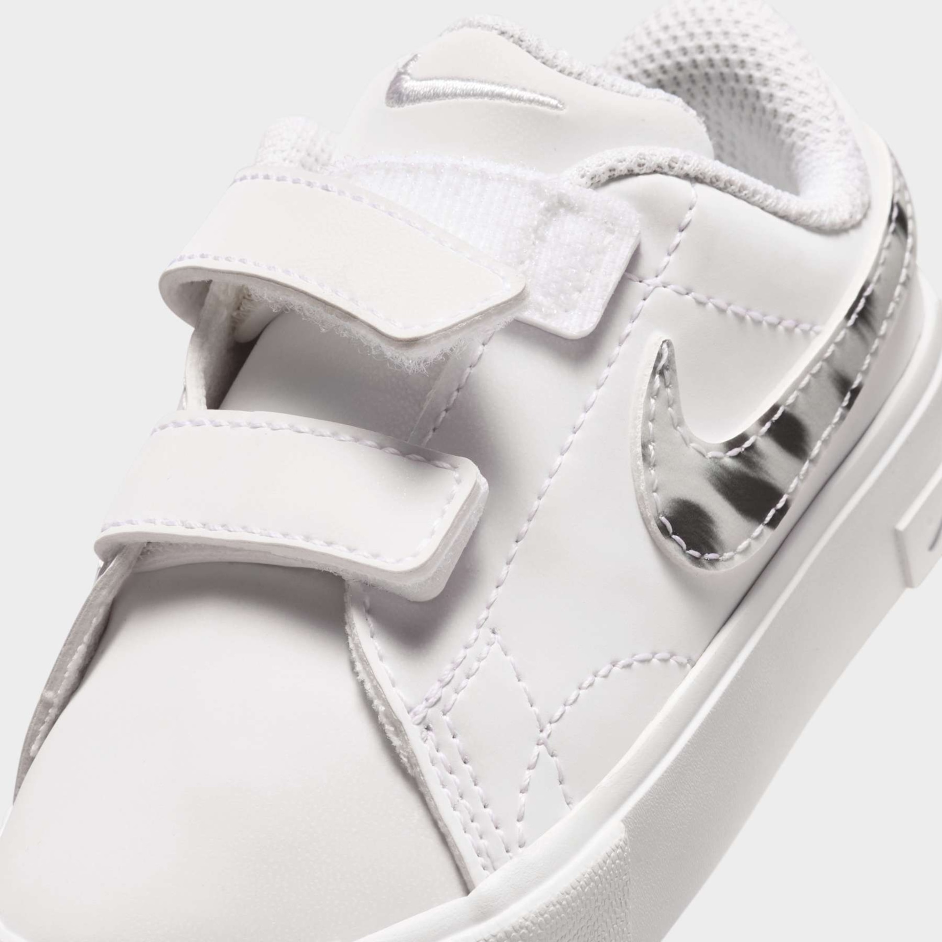 Tênis Nike Essential Infantil - Foto 7
