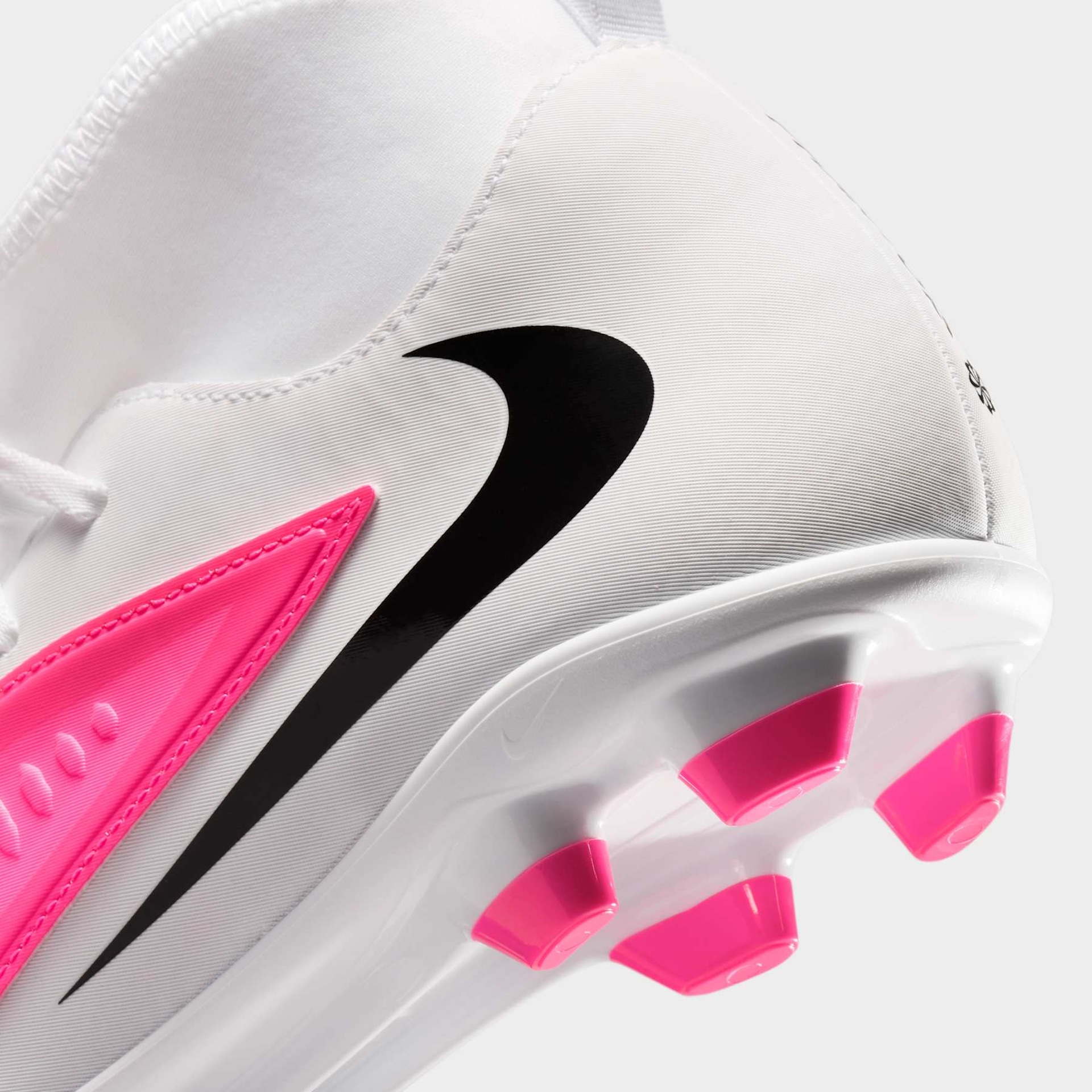 Chuteira Campo Nike Phantom 6 Club High - Foto 9