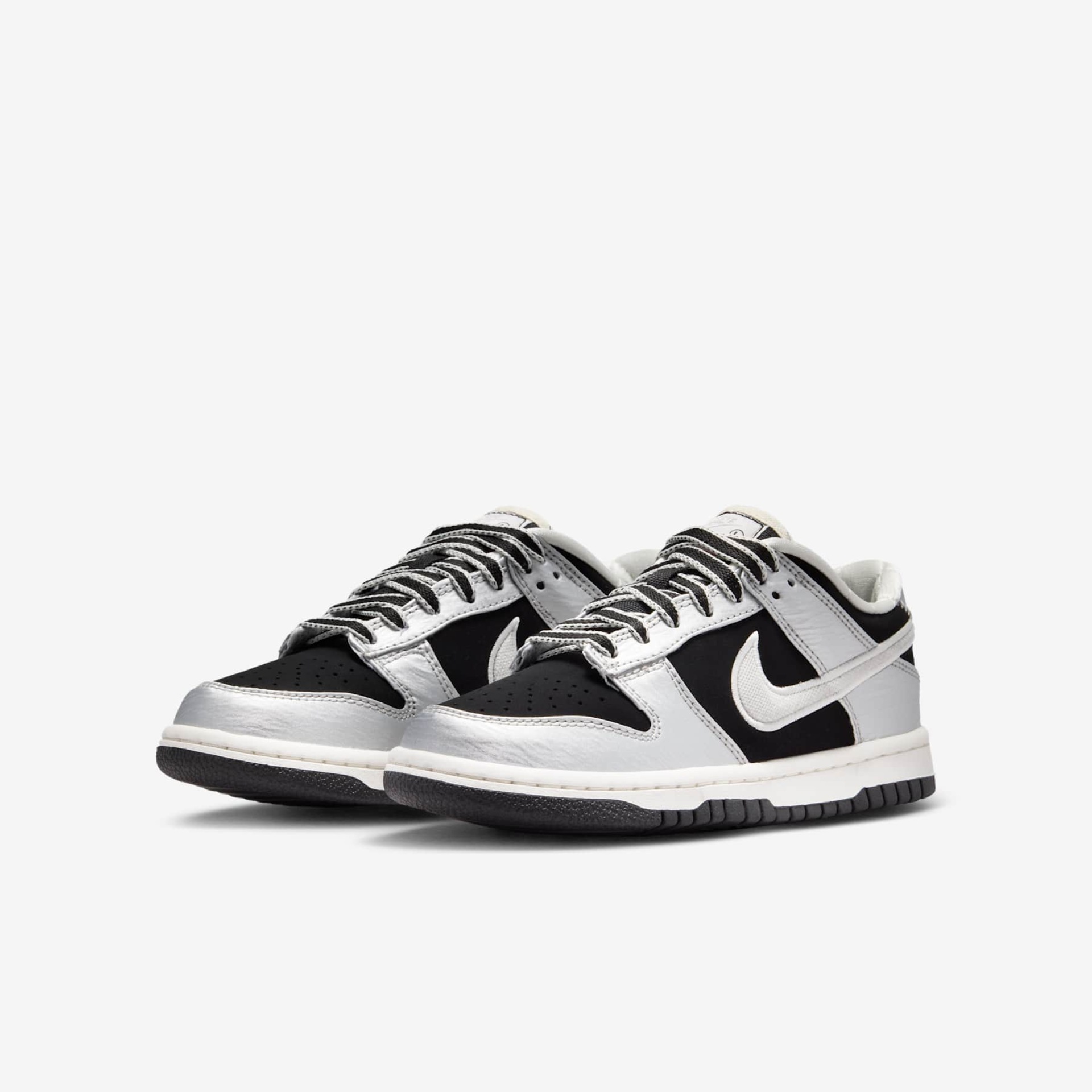Tênis Nike Dunk Low LV8 Infantil - Foto 5