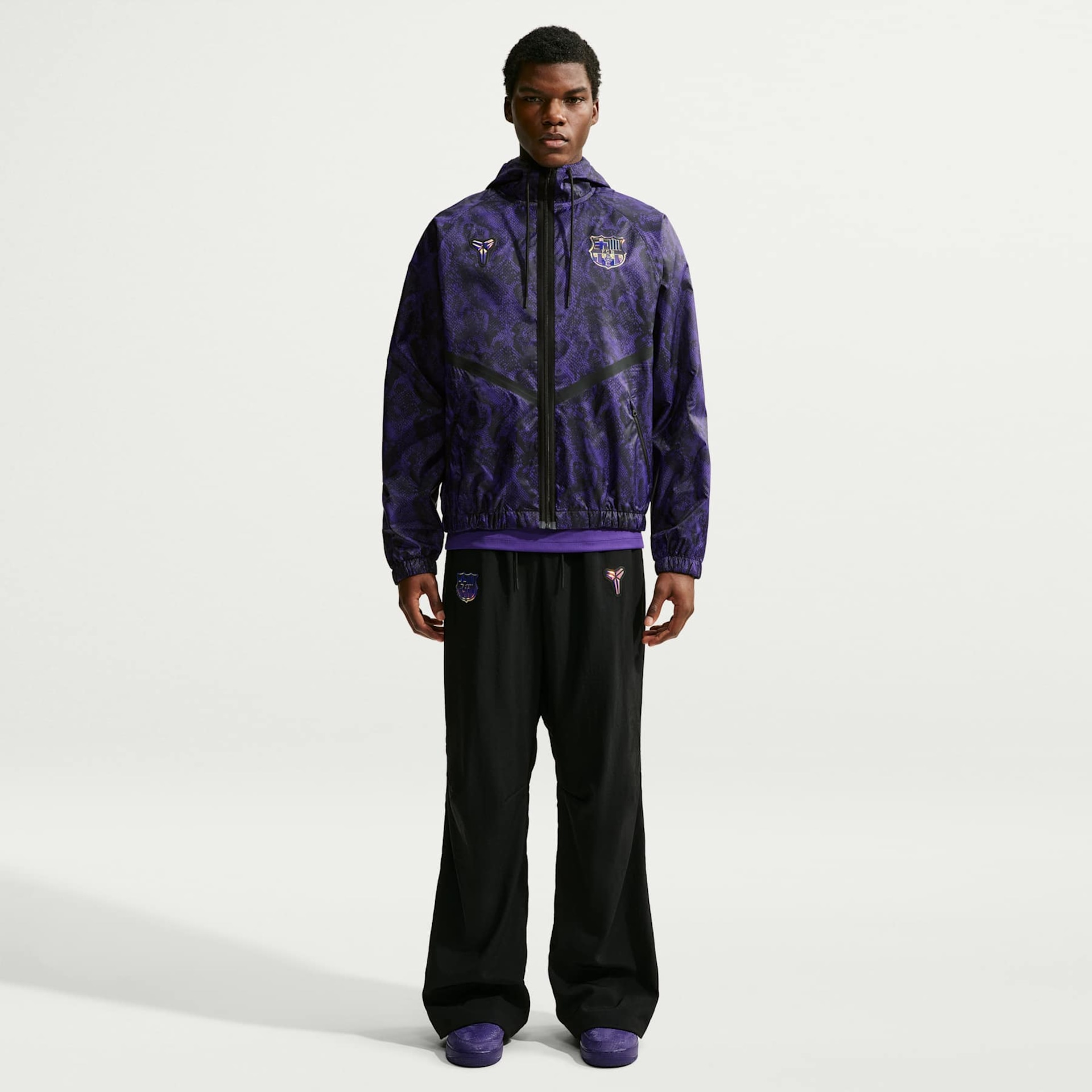 Jaqueta Barcelona Nike Hino Masculina - Foto 4