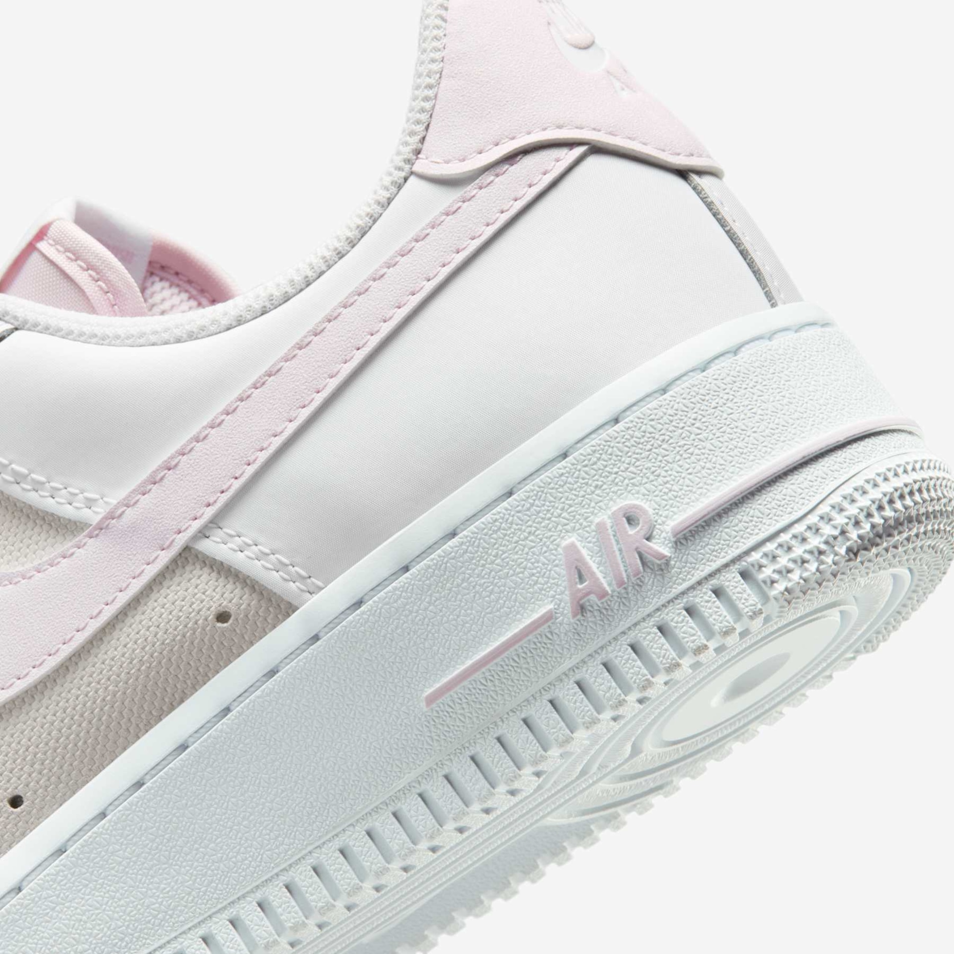 Tênis Nike Air Force 1 '07 SE Feminino - Foto 8
