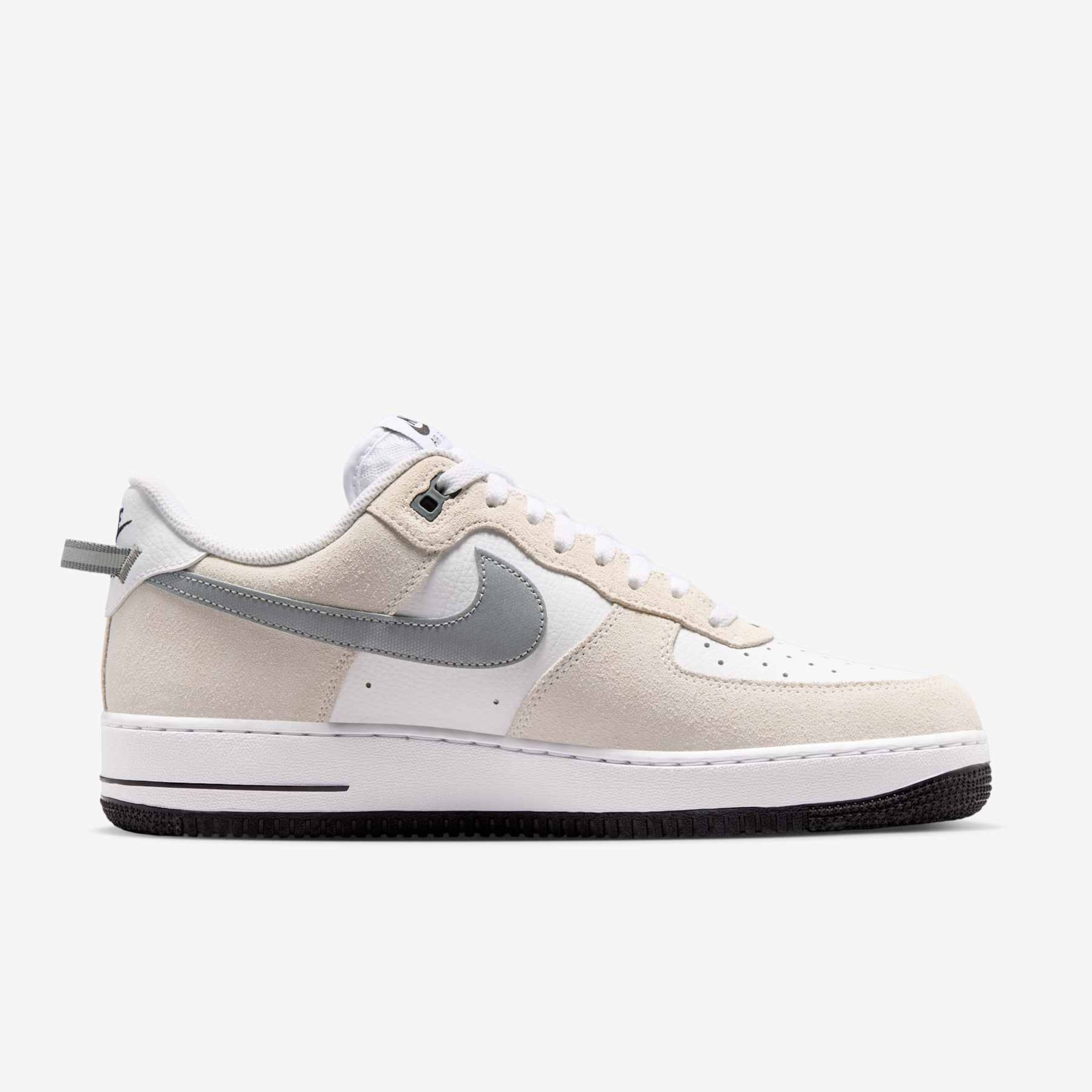 Tênis Nike Air Force 1 '07 LV8 Masculino - Foto 3