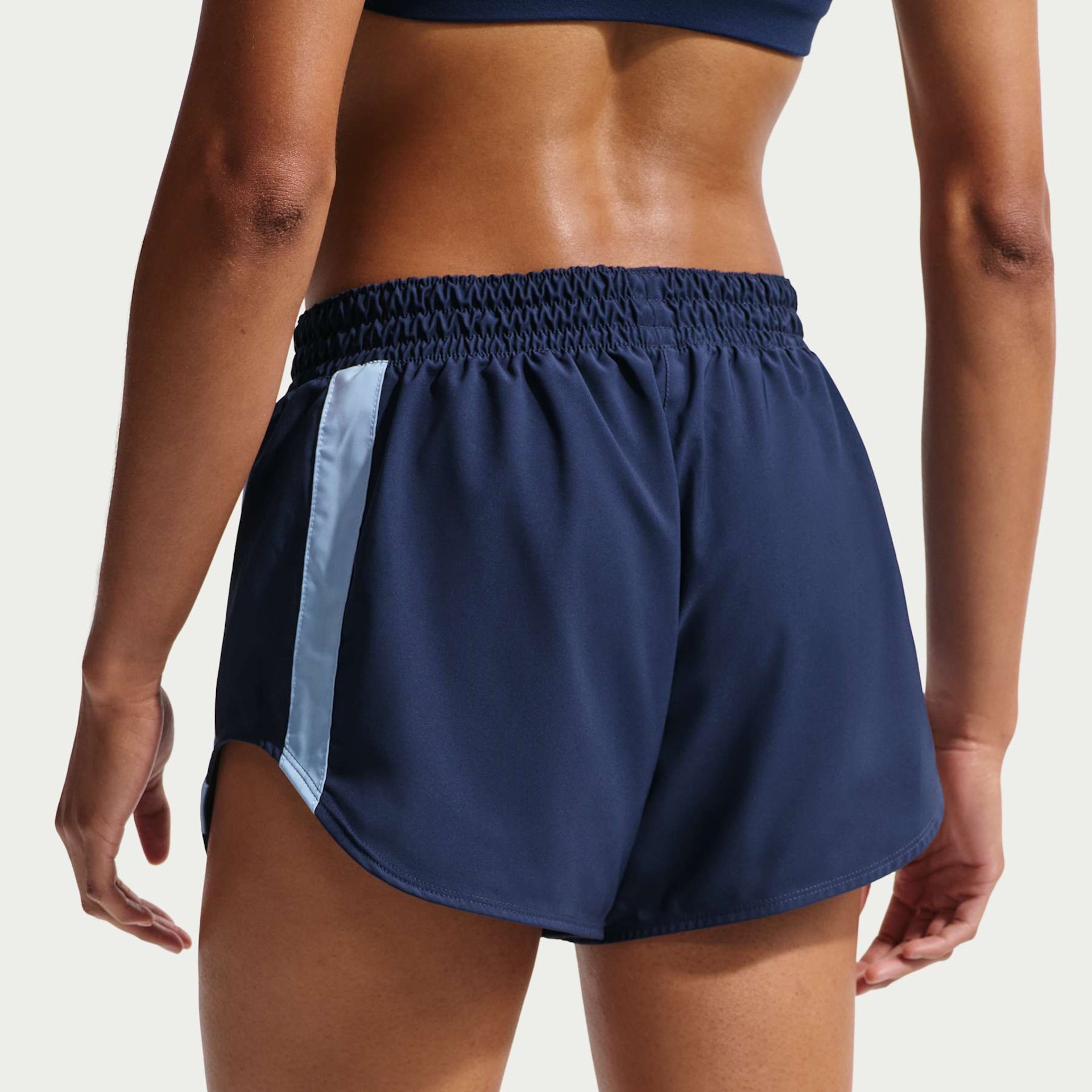 Shorts Nike Sport Woven Feminino - Foto 3