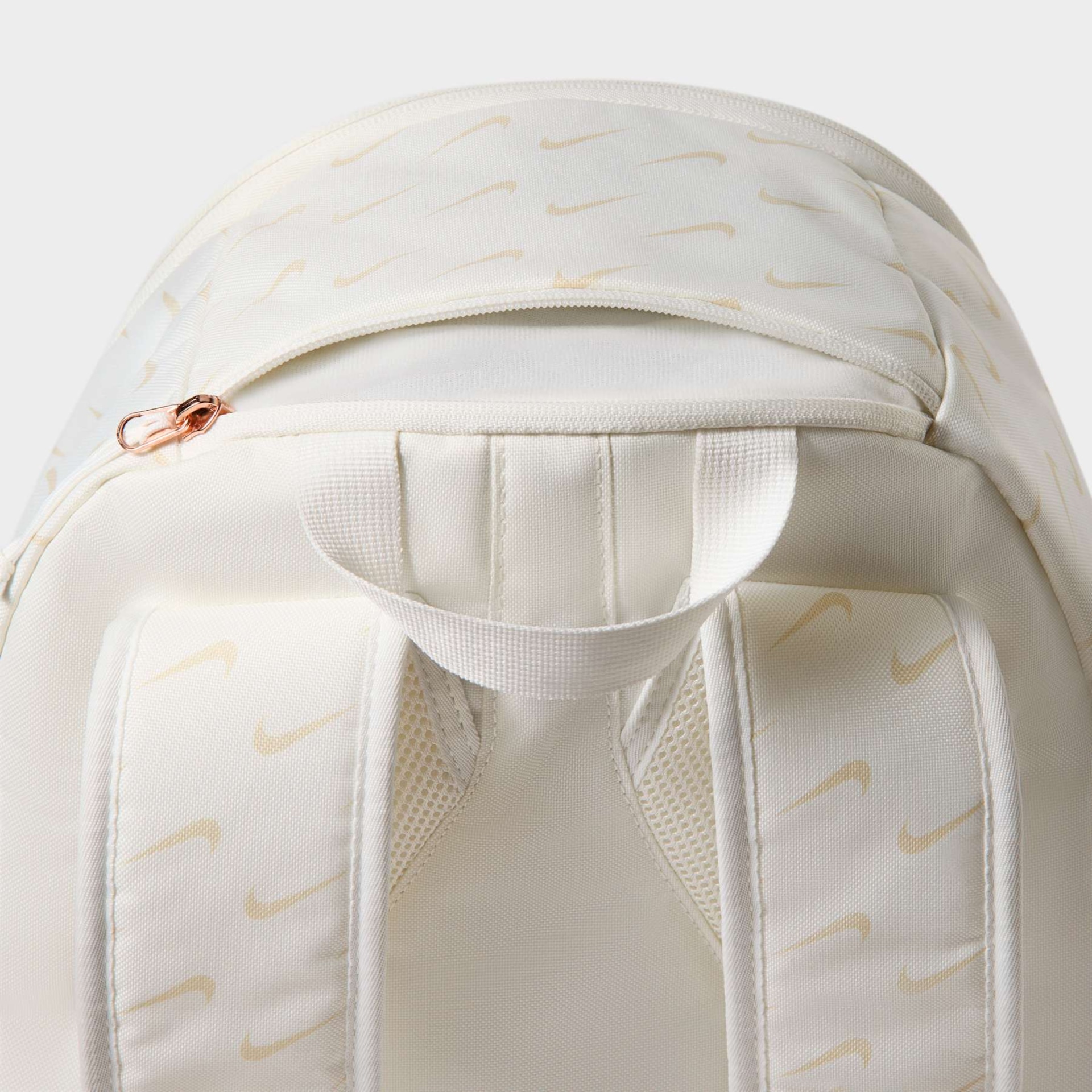 Mochila Nike Heritage Sweep Unissex - Foto 6