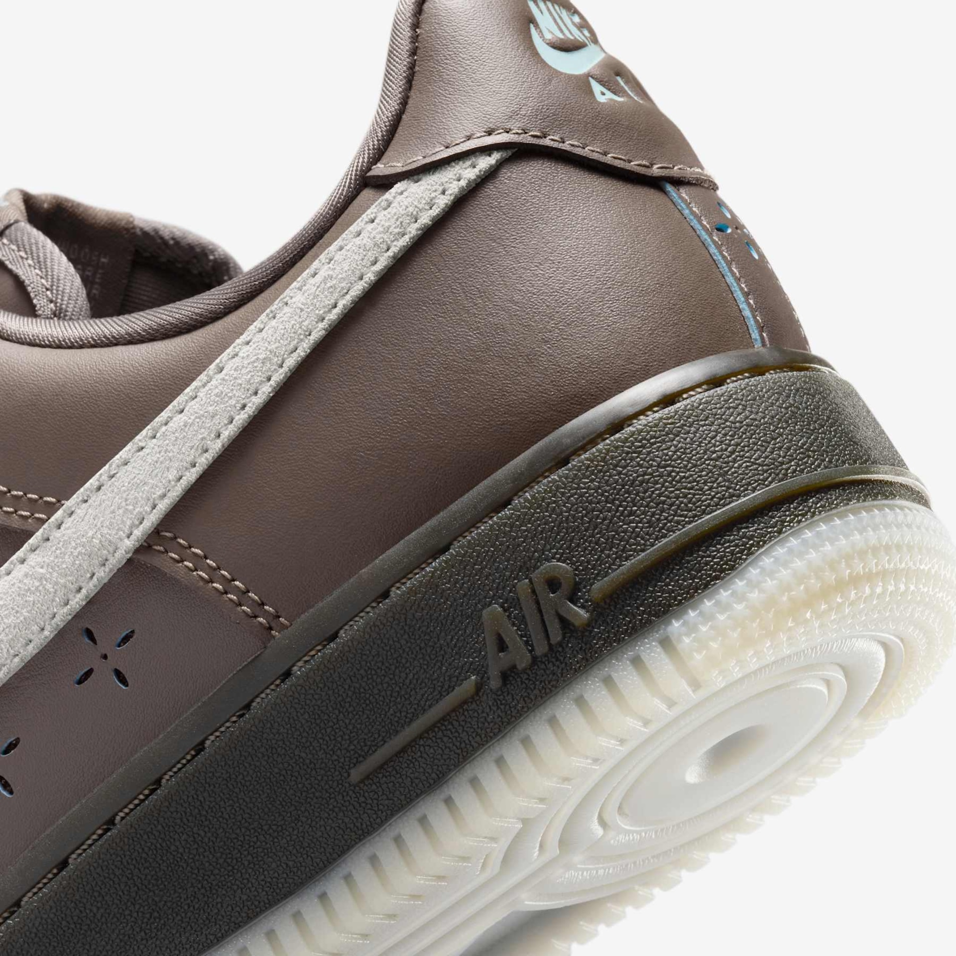  Women's Nike Air Force 1 '07 LV8 - Foto 8