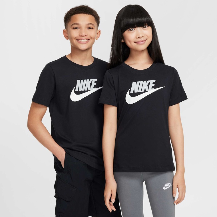 Camiseta Nike Sportswear Futura Infantil