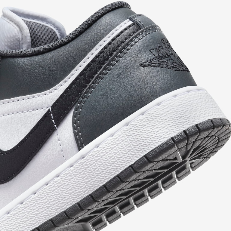 Tênis Air Jordan 1 Low Infantil - Foto 8