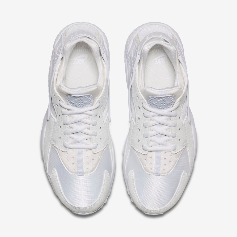 Tênis Nike Air Huarache Run Feminino - Foto 4