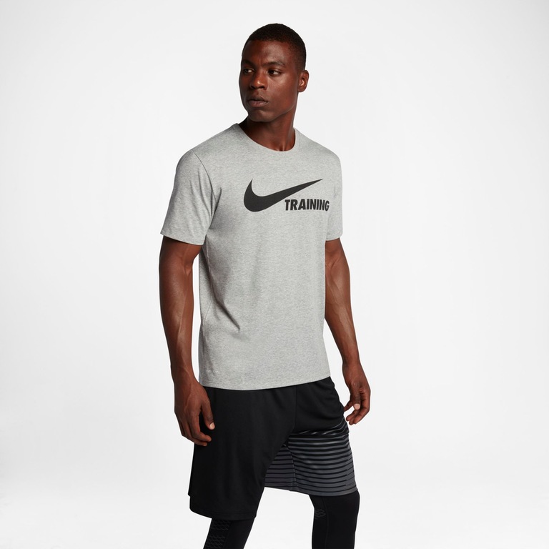 Camiseta Nike Training Swoosh Masculina - Foto 1
