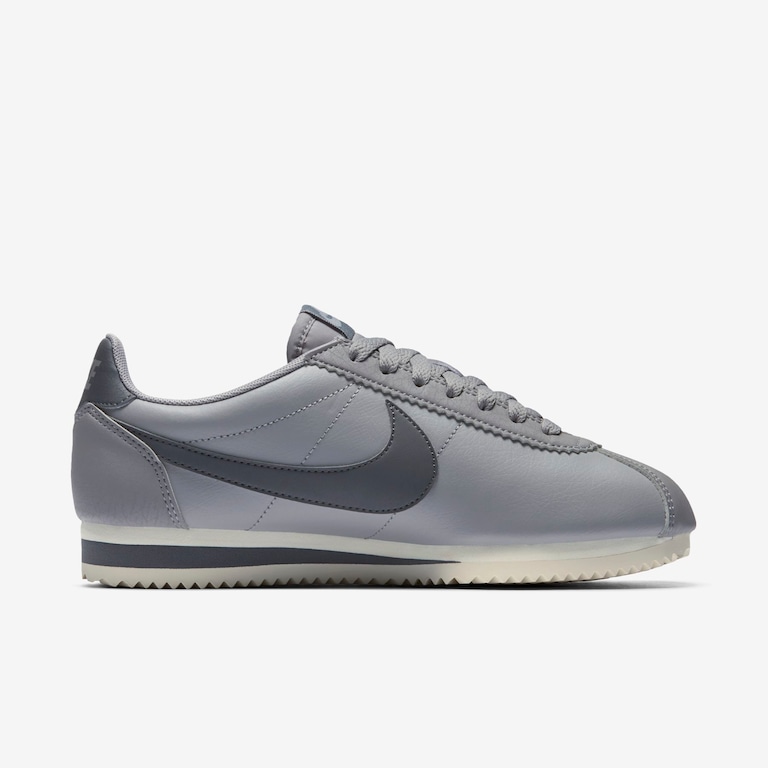 Tênis Nike Classic Cortez Feminino - Foto 3