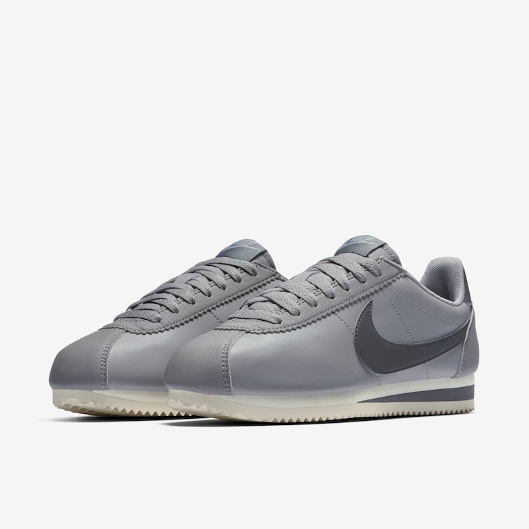 Tênis Nike Classic Cortez Feminino - Foto 5