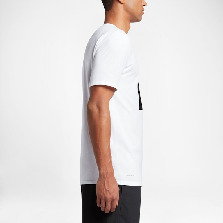Camiseta Nike Basketball Hoop Masculina - Foto 2