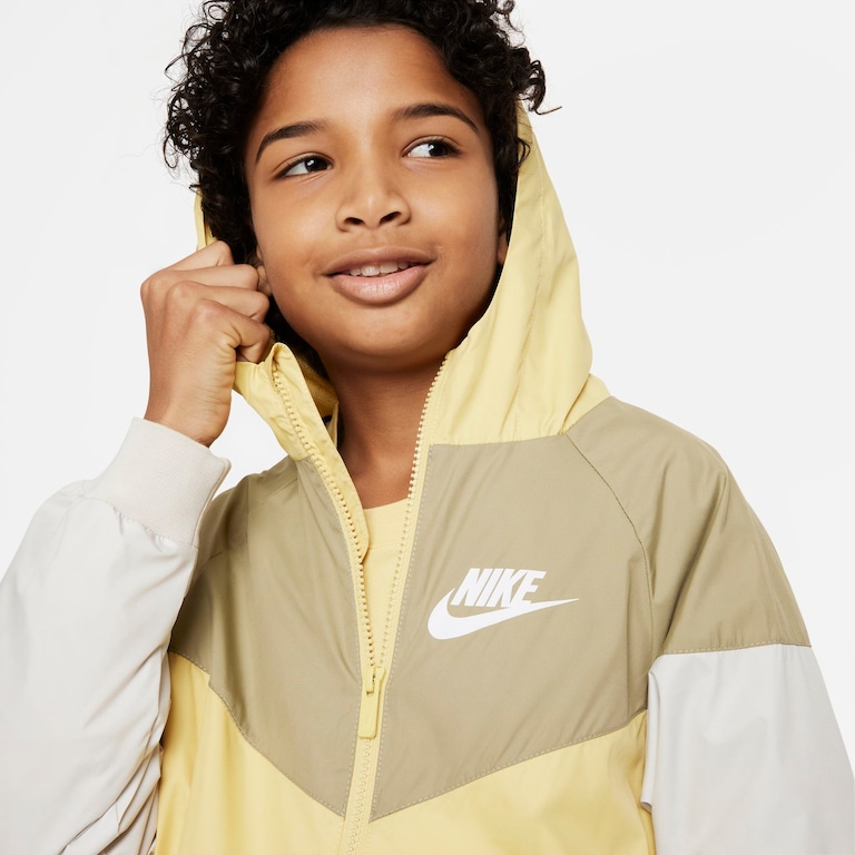 Jaqueta Nike Sportswear Windrunner Infantil - Foto 3