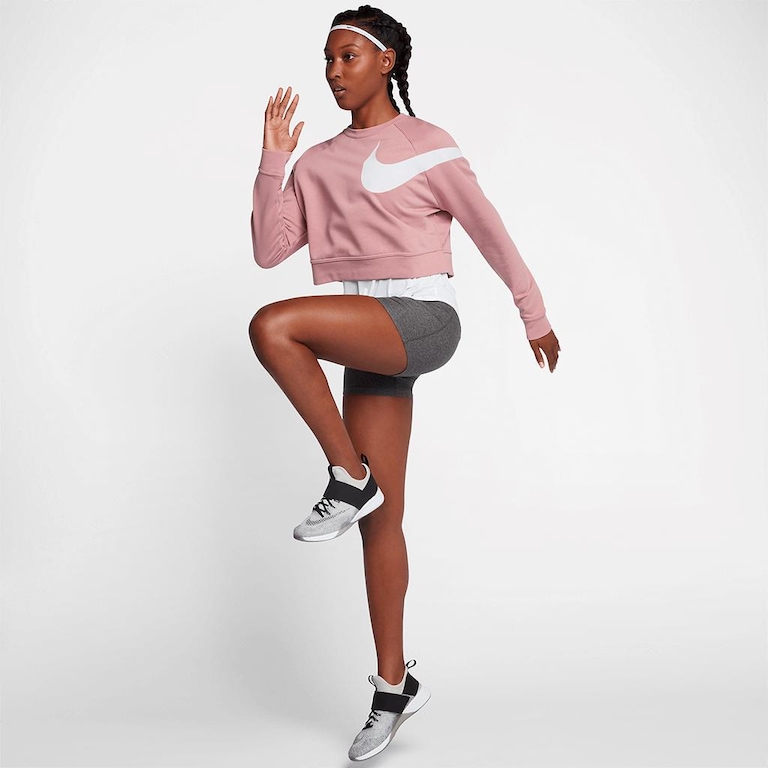 Camiseta Nike Dri-Fit Versa Feminina - Foto 4