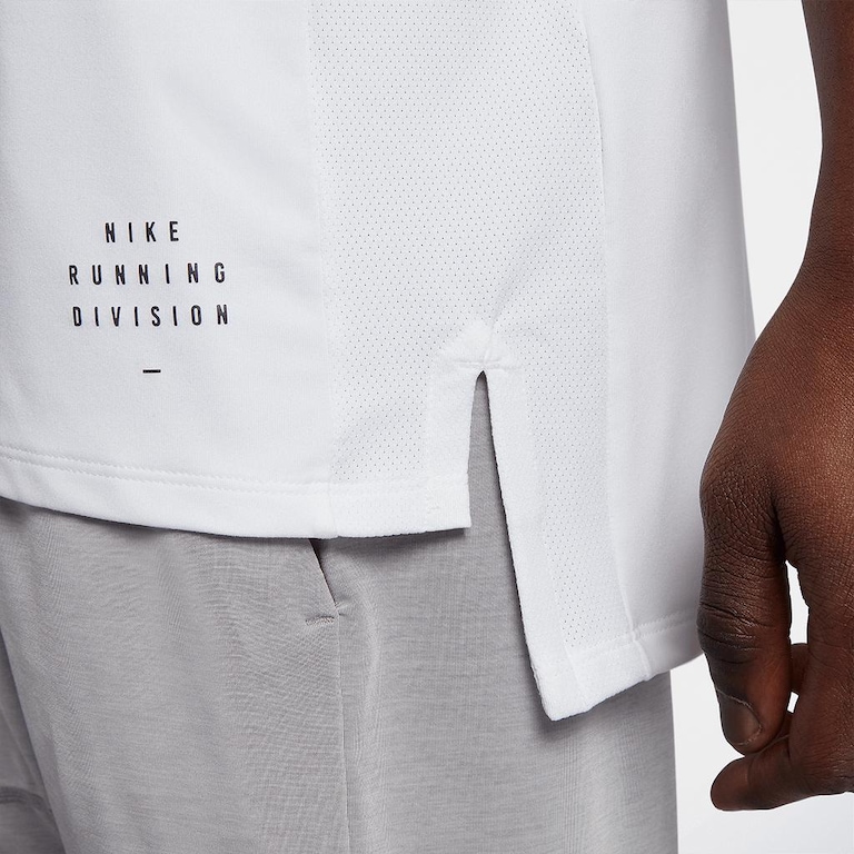 Camiseta Regata Nike Element Masculina - Foto 3