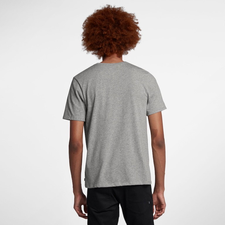 Camiseta Nike SB Dri-Fit BBQ Fish Masculina - Foto 2