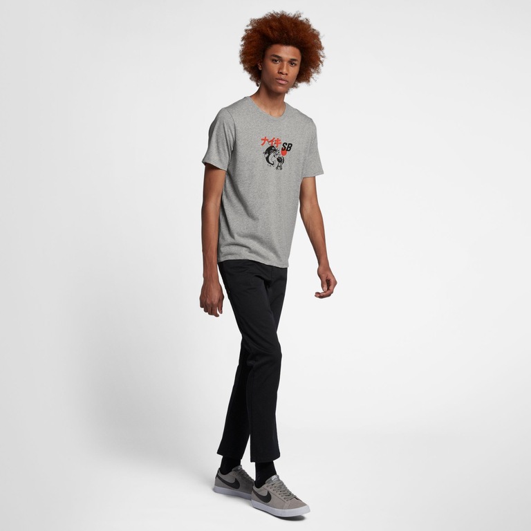 Camiseta Nike SB Dri-Fit BBQ Fish Masculina - Foto 4