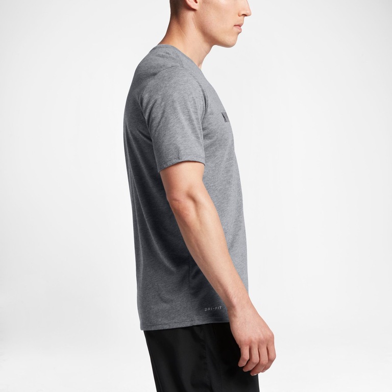 Camiseta Nike Dri-Fit Run Club Masculina - Foto 2