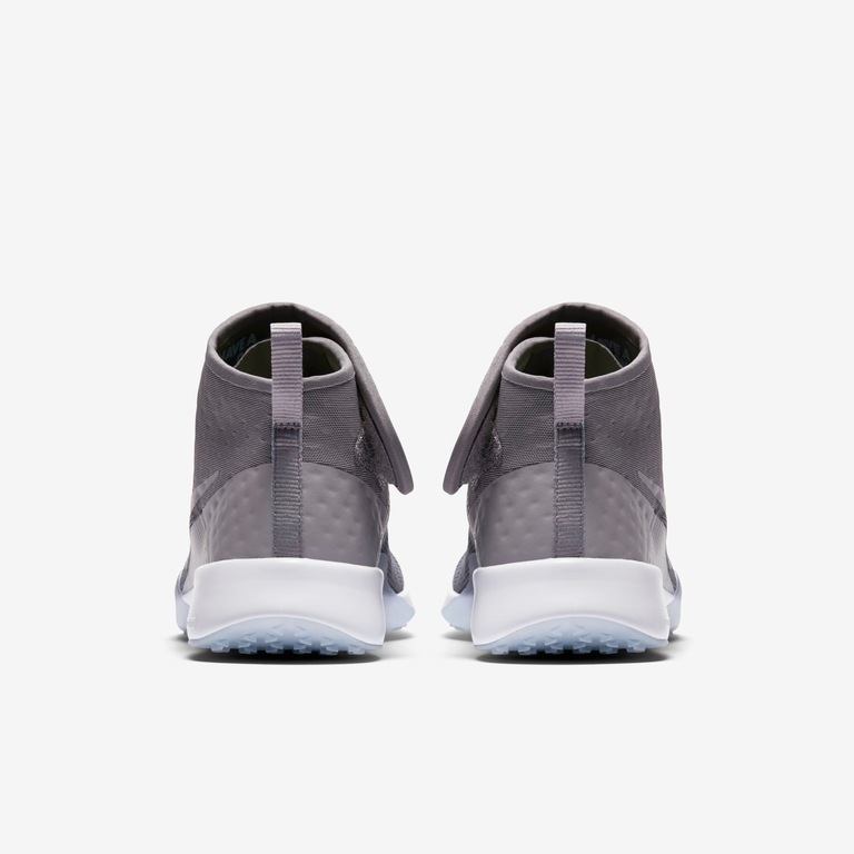 Tênis Nike Air Zoom Strong 2 Feminino - Foto 6