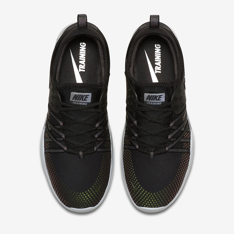 Tênis Nike Free TR 7 Metallic Feminino - Foto 4