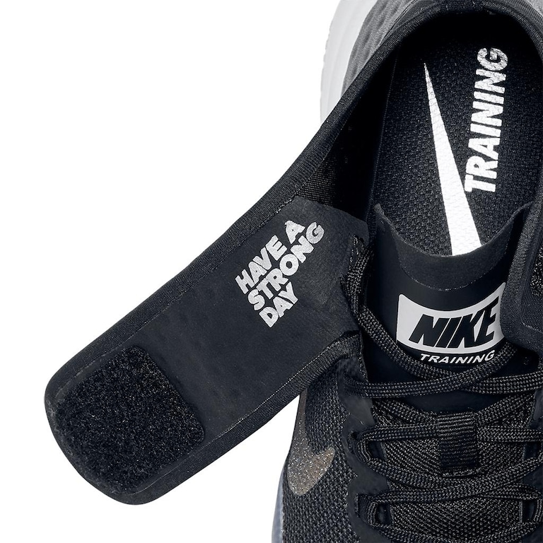 Tênis Nike Air Zoom Strong 2 Metallic Feminino - Foto 6