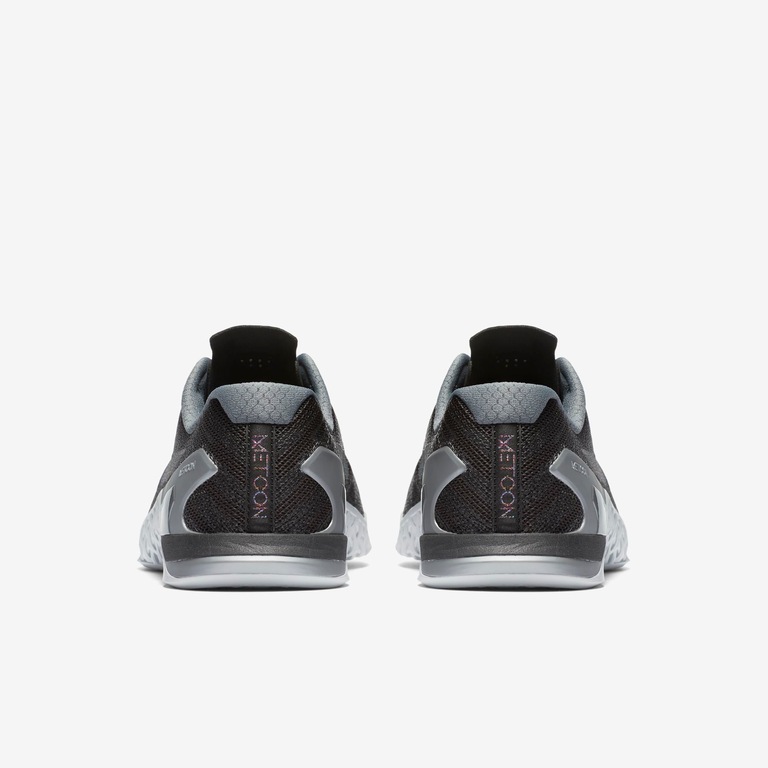 Tênis Nike Metcon 3 Metallic Feminino - Foto 6