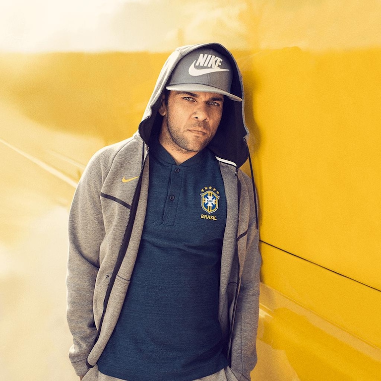 Camisa Polo Nike Sportswear Brasil Authentic Masculina - Foto 4