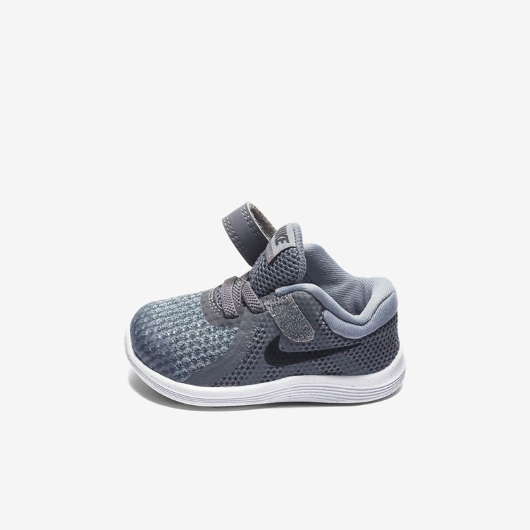 Tênis Nike Revolution 4 Infantil - Foto 4