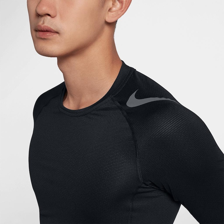 Camiseta Nike Pro Hypercool Compression Masculina - Foto 4