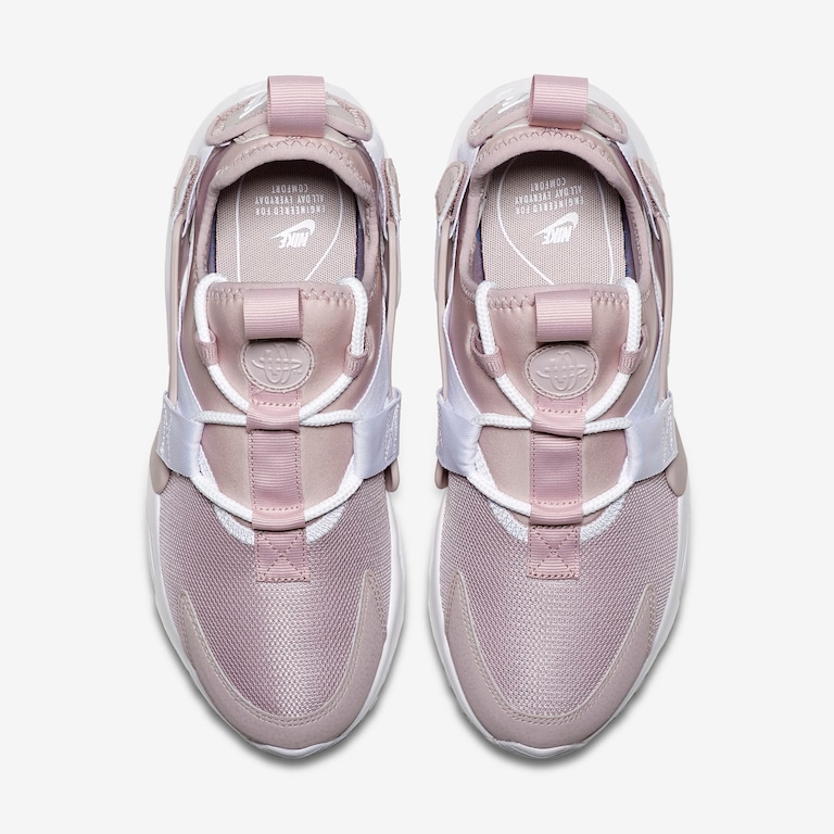 Tênis Nike Air Huarache City Low Feminino - Foto 4