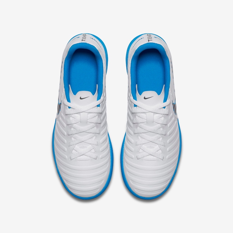 Chuteira Nike Tiempo Legend VII Club Infantil Futsal - Foto 4