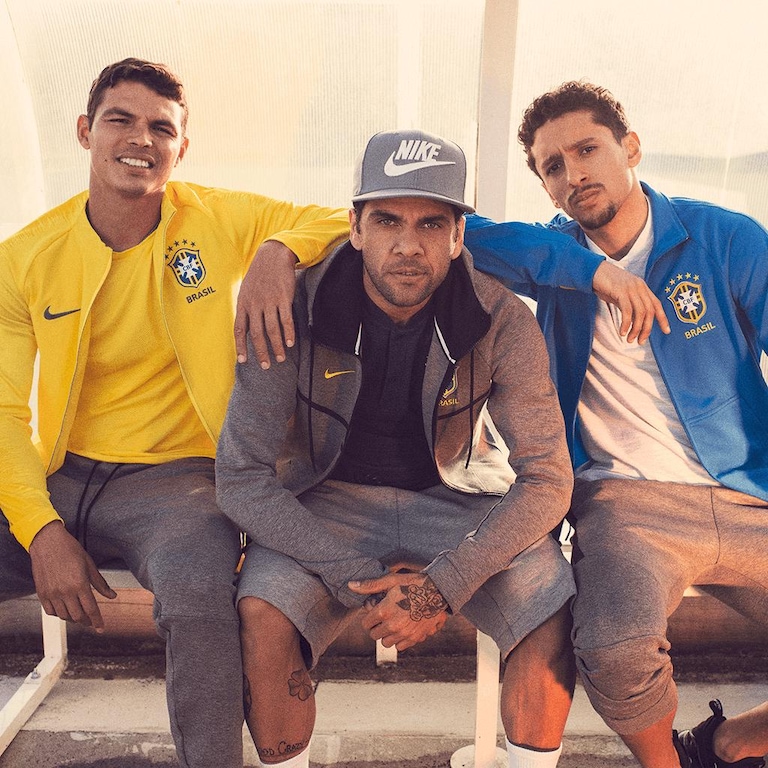 Jaqueta Nike Brasil Strike Anthem Masculina - Foto 9