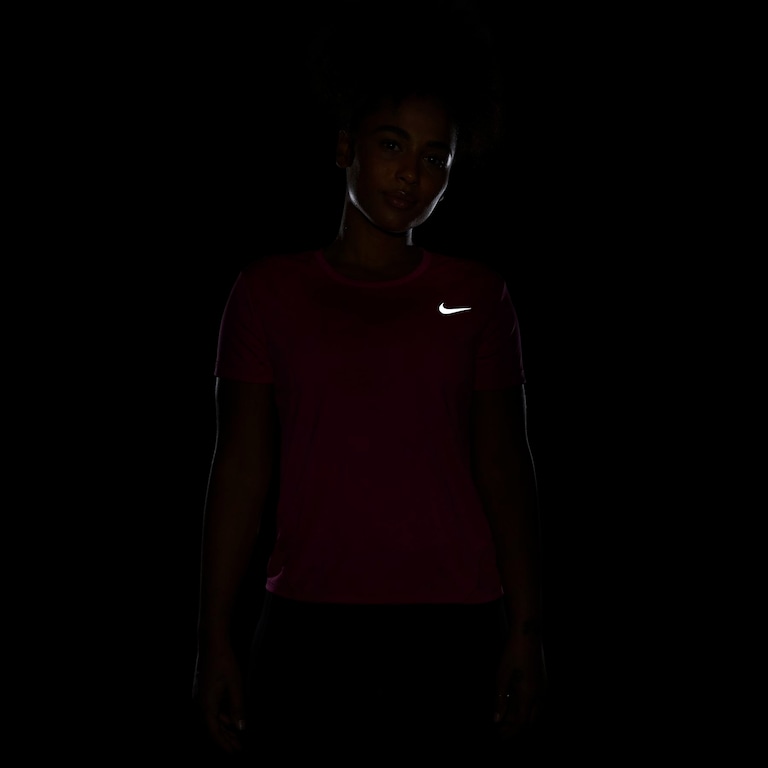 Camiseta Nike Miller Feminina - Foto 7