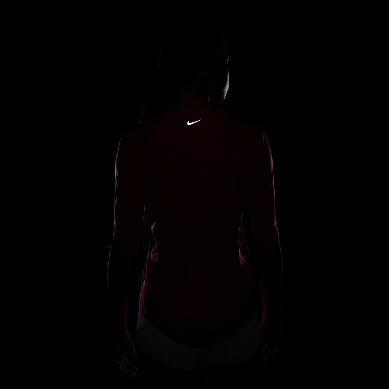 Camiseta Nike Miller Feminina - Foto 7
