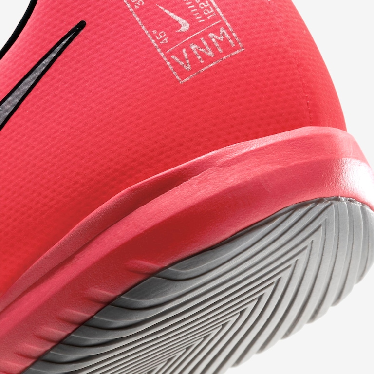 Chuteira Nike Phantom Venom Academy Futsal - Foto 8