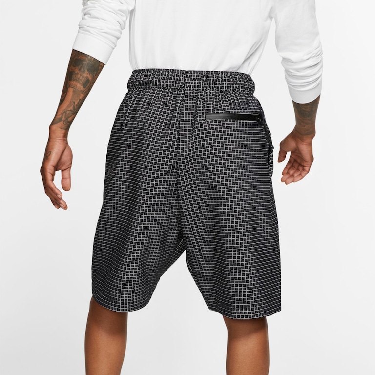 Shorts Nike Sportswear Tech Pack Woven Unissex - Foto 2