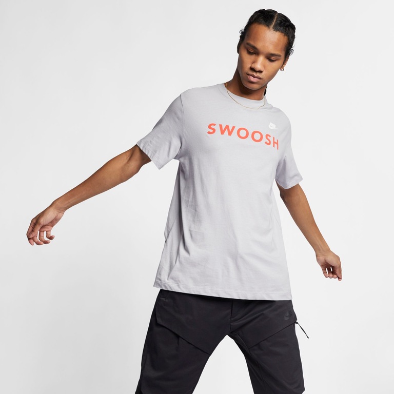 Camiseta Nike Sportswear Masculina - Foto 1