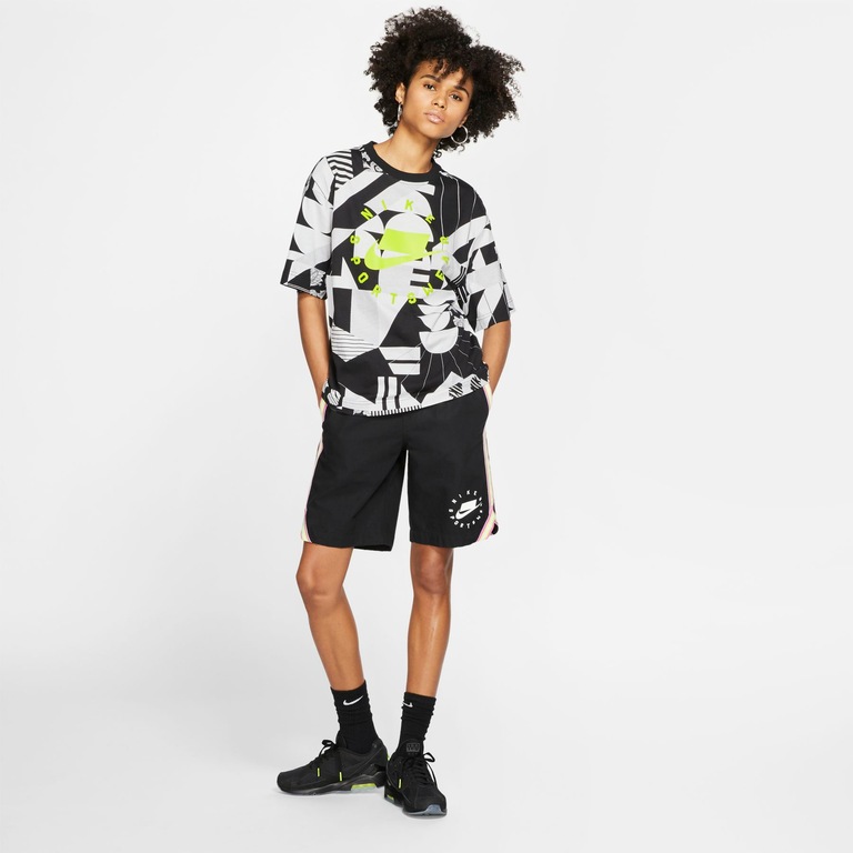 Camiseta Nike Sportswear AOP Unissex - Foto 5