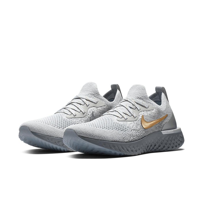 Tênis Nike Epic React Flyknit Metallic Feminino - Foto 5