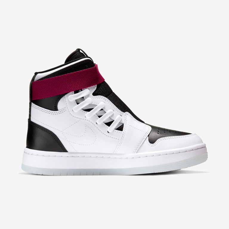 Tênis Air Jordan 1 Nova XX Feminino - Foto 3