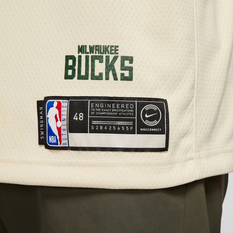 Regata Nike Giannis Antetokounmpo Bucks City Edition Unissex - Foto 6