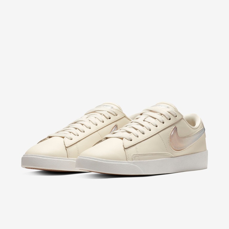 Tênis Nike Blazer Low Lux Feminino - Foto 5