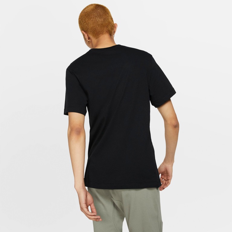 Camiseta Nike Sportswear Masculina - Foto 2