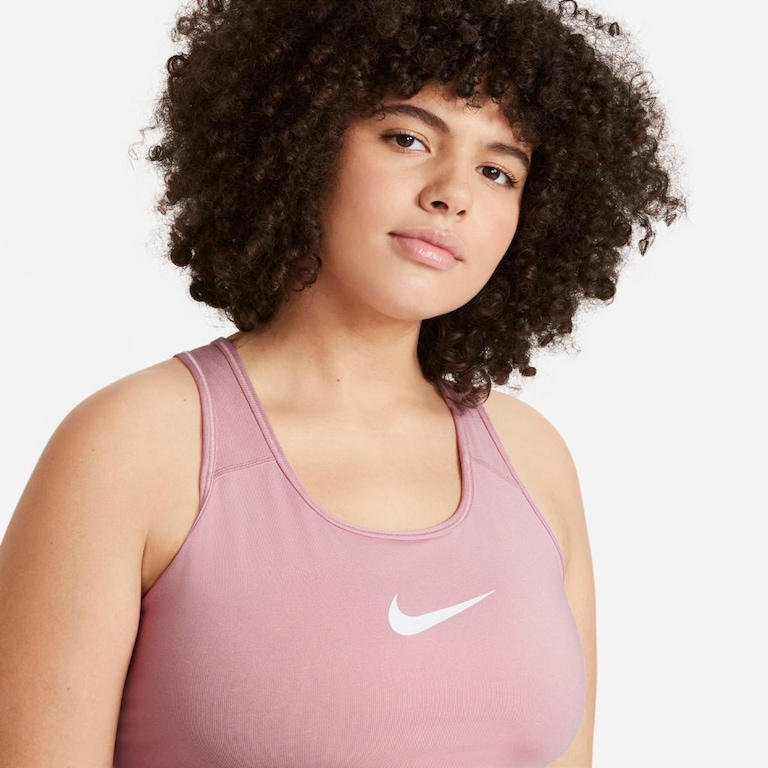 Plus Size - Top Nike Swoosh Feminino - Foto 3