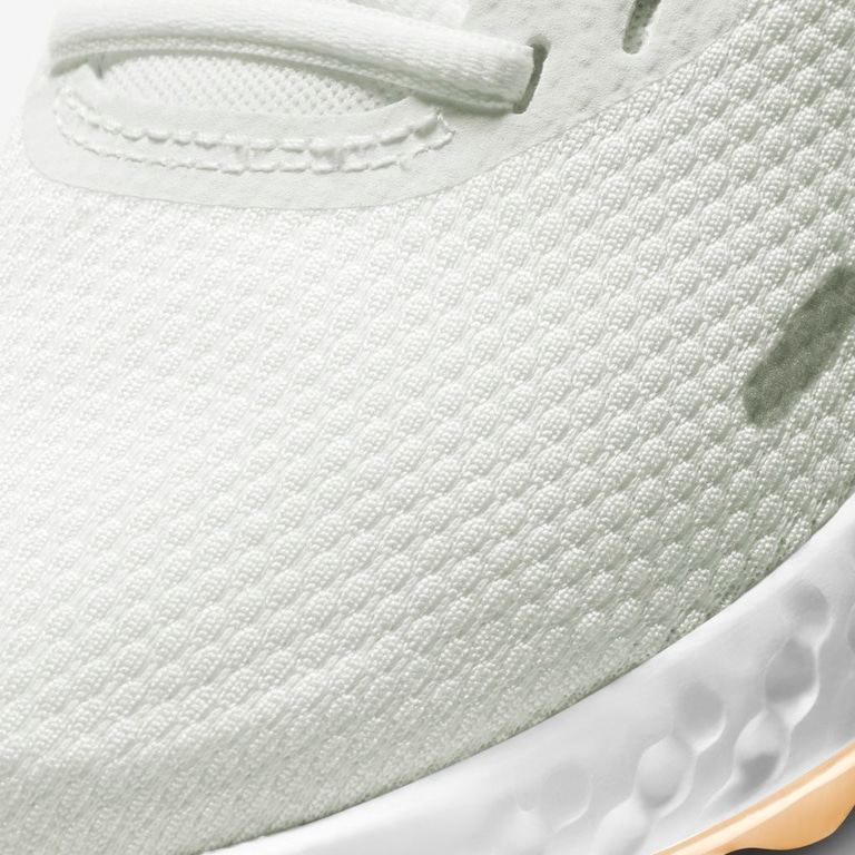 Tênis Nike Revolution 5 Feminino - Foto 4