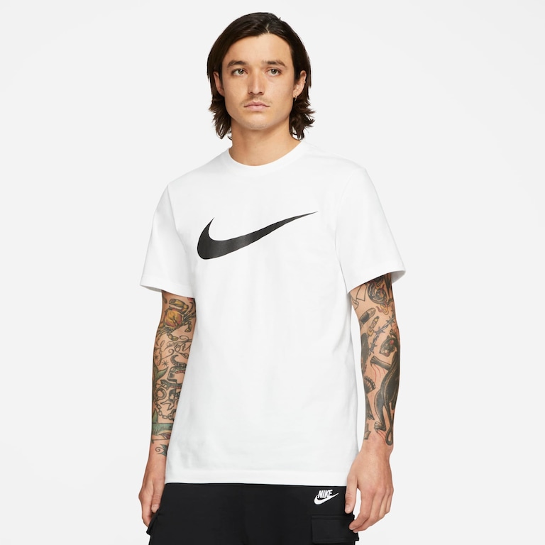Camiseta Nike Sportswear Swoosh Masculina - Foto 1
